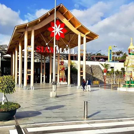 Close To Golden Mile 아파트 *