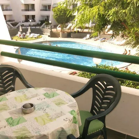 Close To Golden Mile Apartament