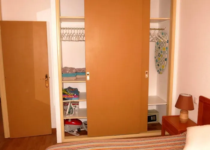 Close To Golden Mile 아파트