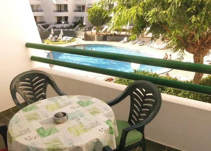 Close To Golden Mile Apartament
